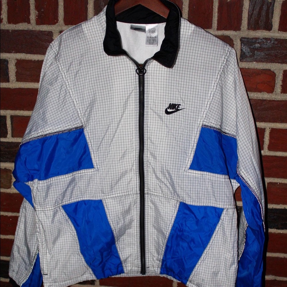 Men’s retro style Nike windbreaker